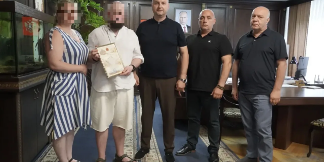 И. о. главы администрации Керчи Иван Кошель встретился с участником военной операции и его супругой