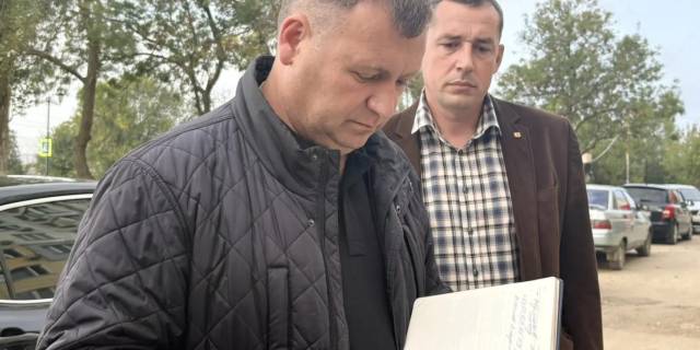 Игорь Крутьков встретился с жителями МКД по ШГС, 52 по проблеме неработающих лифтов